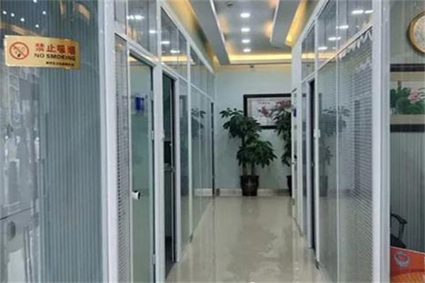 呼和浩特华仁口腔门诊部
