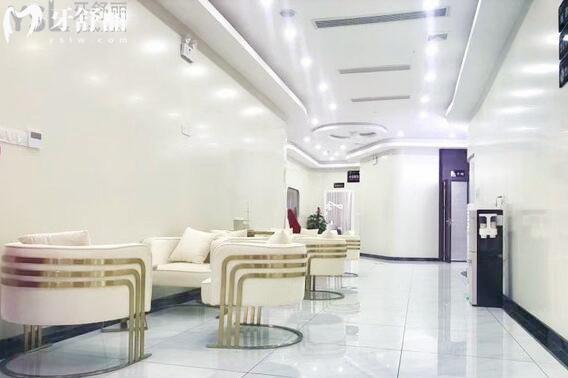 三亚微笑牙科价格表收费标准 三亚微笑牙科价格表收费标准