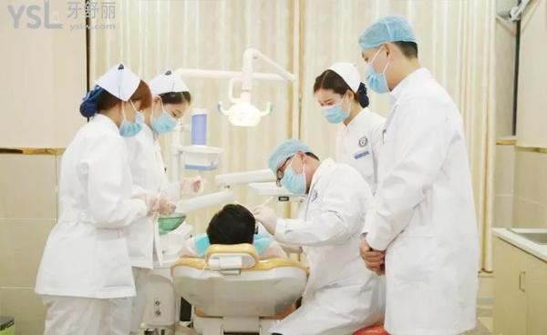 阆中华医口腔医院(口腔牙齿矫正中心)正规靠谱吗_地址_视频_口碑好不好_收费标准_能用社保吗?(正规靠谱/阆中市新村路/口碑良好/收费中等/能用社保/二级口腔医院/四川<span style=