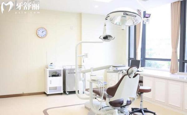 全新南京蓝鲟口腔医院价格表:种植牙集采价1580+矫正5000+附各项目收费明细表get