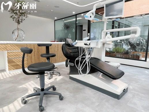 重庆皓齿健口腔诊室环境图