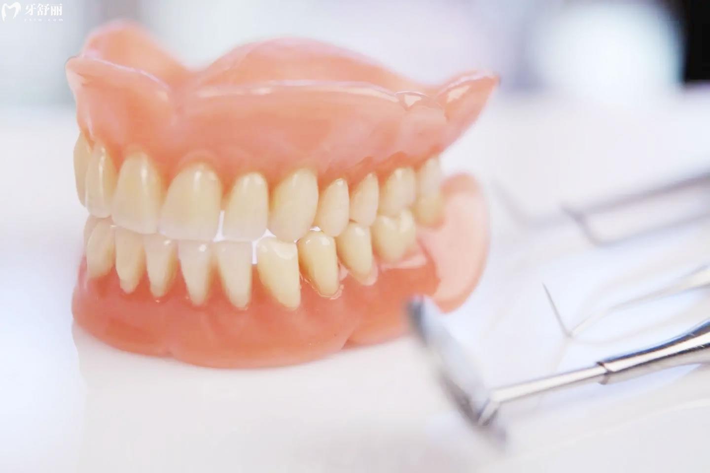 缺了一个牙齿不补回去会有什么影响，有生命危险吗？