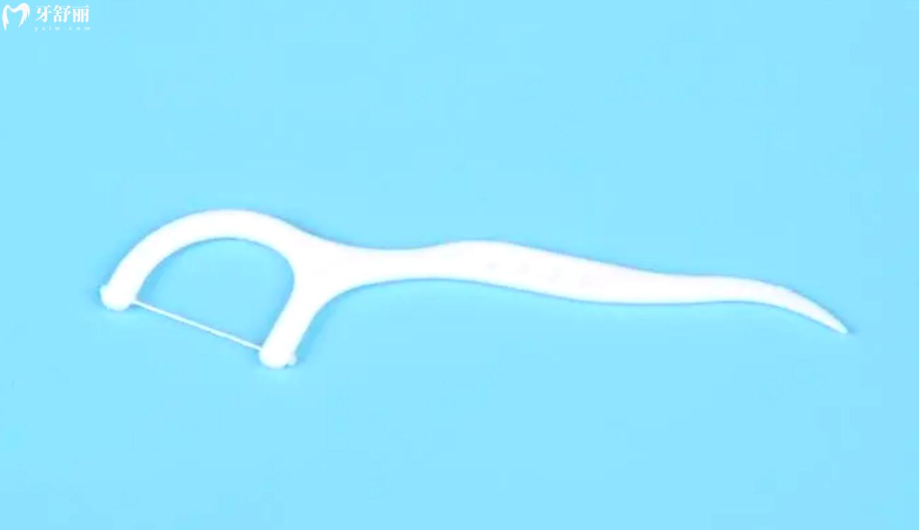 清洁牙齿的小工具.jpg 清洁牙齿的小工具.jpg