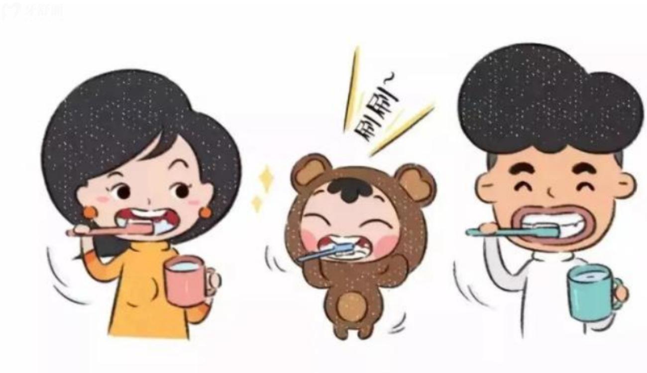 小孩的牙齿涂氟注意事项.jpg 小孩的牙齿涂氟注意事项.jpg