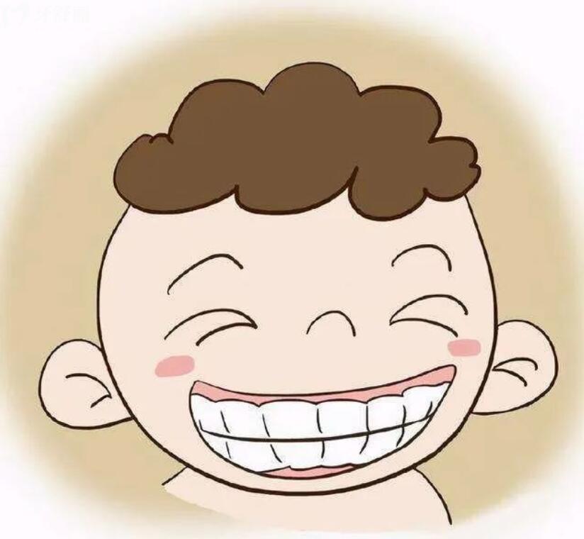 小孩门牙太大占了其它位置导致旁边牙长不出来怎么办?来看看 小孩门牙太大占了其它位置导致旁边牙长不出来怎么办?来看看