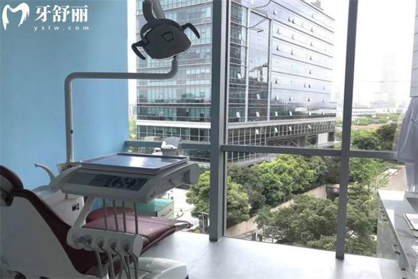 上海新隆口腔门诊部正规资质查询： 省份：上海市  审批机关：上海市徐汇区卫生健康**会  登记号：39865651931010419D1522   地址：上海市徐汇区龙兰路277号2幢4层01部位2401、2402室  诊疗科目：口腔科 /医学影像科 