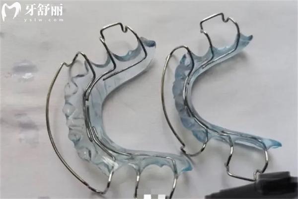 哈雷保持器多少钱一副？对比透明保持器哪个舒服用的久？