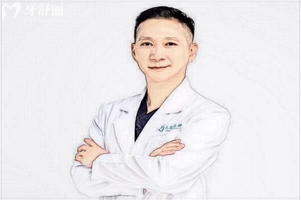 康坚种植牙医生简介