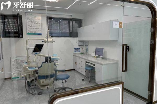 廊坊爱嘉口腔万达店诊室