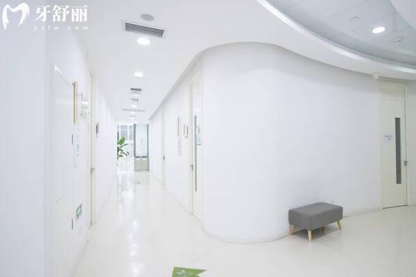 成都英博口腔医院简介:一览地址电话+技术实力+收费价目表