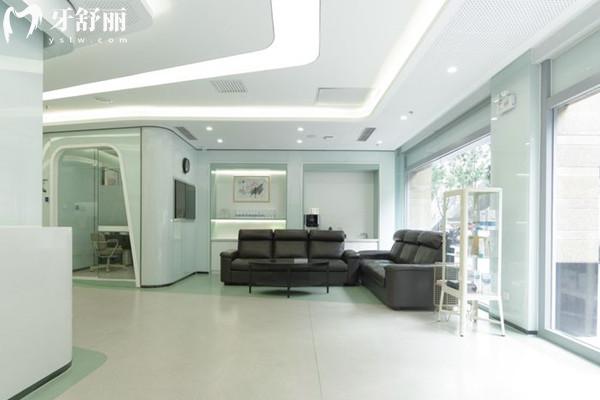 禾禾口腔（怡和阳光店）收费价目表
