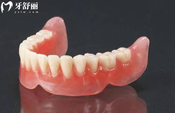 可恩口腔收费贵吗?2025年价格不贵:半口种植牙9K起、正畸6500起、镶牙800