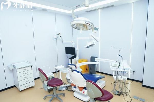 南昌虹桥口腔2025价目表查询补牙 拔牙 种植牙 牙齿矫正 镶牙收费不高 + 地址