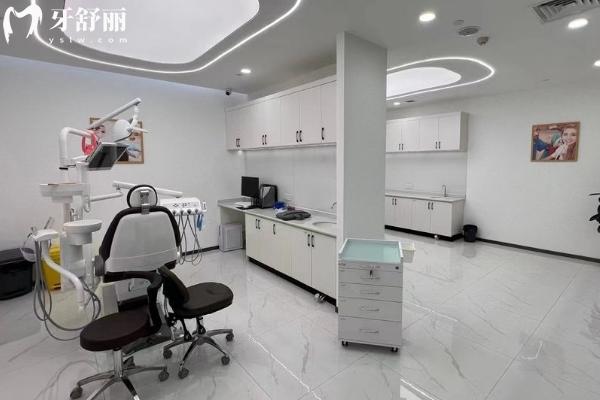 成都极美口腔正规吗