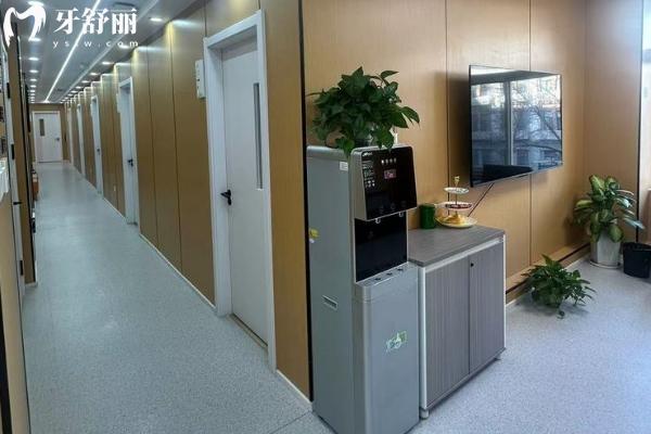 天津常乐口腔种植牙如何收费