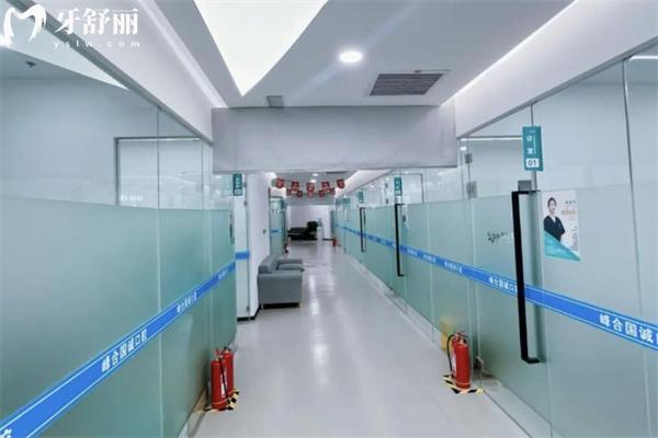 大连国诚口腔医院价格表：种植牙994+金属矫正3994+全瓷冠373+根管治疗193+