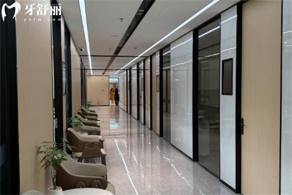 汕头牙加美口腔医院价格表全新出炉:种植牙1660+牙齿矫正7800+镶牙680+根管治疗580+