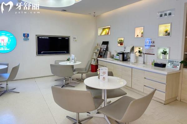 西安小白兔口腔医院有几家