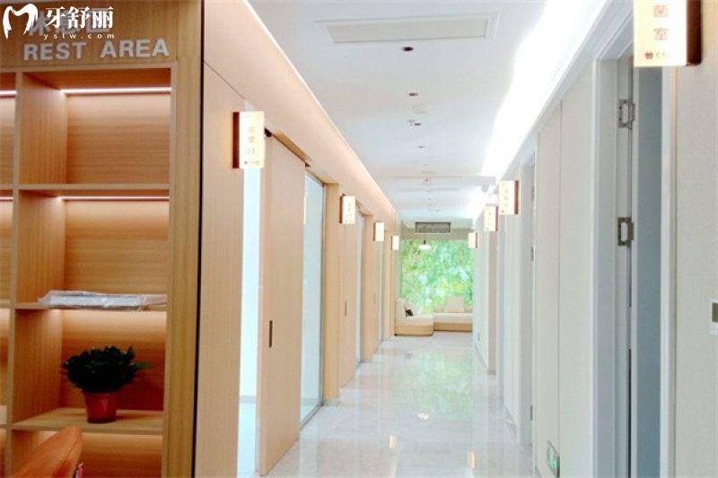 天水中百口腔看牙怎么样?多角度解答:营业资质/医生水平/设备来源/市民评价 天水中百口腔看牙怎么样?多角度解答:营业资质/医生水平/设备来源/市民评价