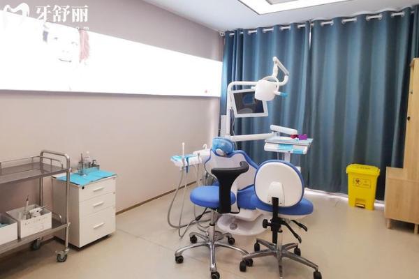 重庆种博士8020口腔收费贵吗