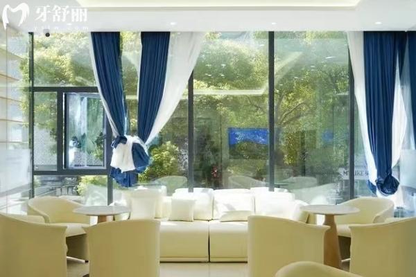 南宁柏乐口腔医院地址核心指南:8家分院准定位+医院简介详情,就诊找店不绕路 南宁柏乐口腔医院地址核心指南:8家分院准定位+医院简介详情,就诊找店不绕路