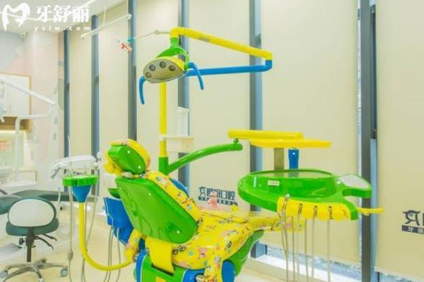 武汉咿呀口腔医院收费标准大全:拔智齿牙300+矫正5980+种植牙价格表2380+ 武汉咿呀口腔医院收费标准大全:拔智齿牙300+矫正5980+种植牙价格表2380+