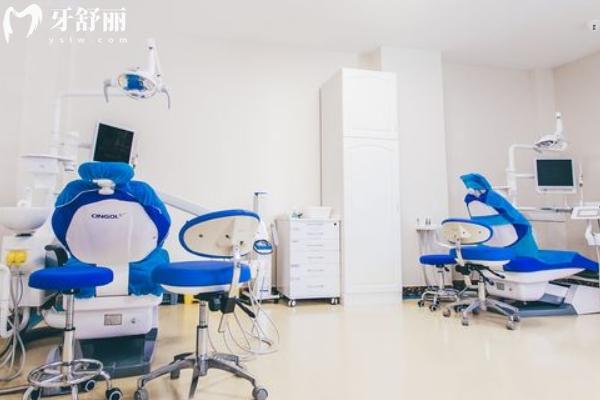 南京装假牙哪家医院好