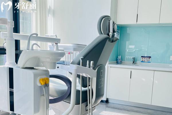 洛阳中诺口腔医院种植牙多少钱？