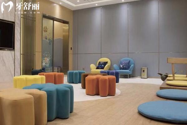 长沙美奥口腔营业时间08:00-20:00！一城5院门店详细地址+预约方式(电话/线上)+到院路线式汇总