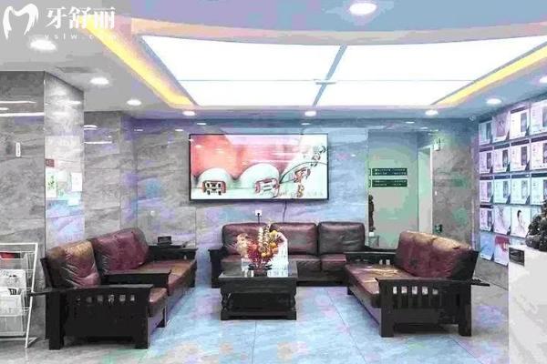 秦皇岛蓝天口腔收费怎么样？2026新价目表一览，矫正/补牙/儿牙价格速查！