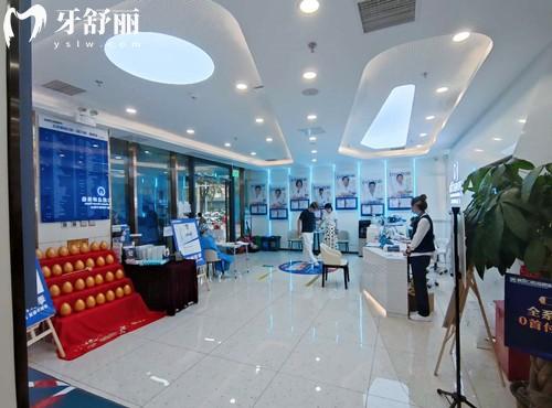 北京爵冠口腔医生介绍，种植/矫正/修复等医生详细介绍看牙不迷路