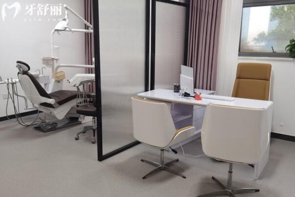 喀什中诺口腔怎么样?从资质、医生、特色服务、收费标准看很正规,值得信赖