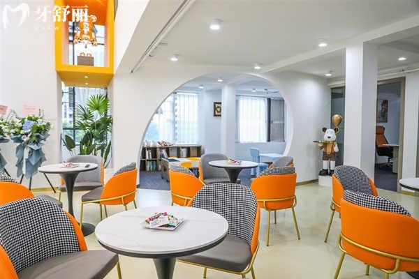 重庆美即适口腔怎么样？医院简介+价格表+医生简介+地址等分享