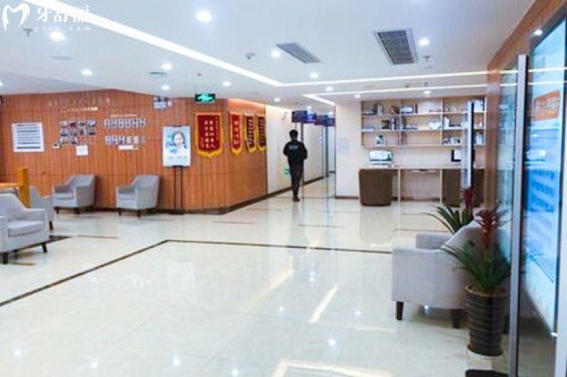 宜兴金铂利口腔好不好？大型连锁牙科品牌种牙整牙都靠谱