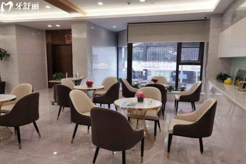 贵阳牙博士口腔价格更新,种牙补牙整牙2025年新收费详情一览