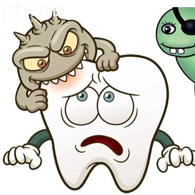 60岁老人掉牙是什么原因?应该怎么处理,是种植牙还是镶牙